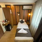 Nuperasuit Hotel
